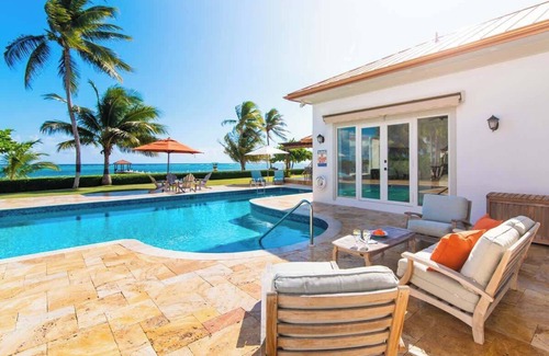 George Town Haus | Ultra-Luxus mit einmaliger Aussicht! Schwimmbad! Faroway Villa von CaymanVacation