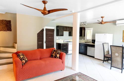 Tibbett's Turn Haus | Featherstone Cottage, Cayman Brac