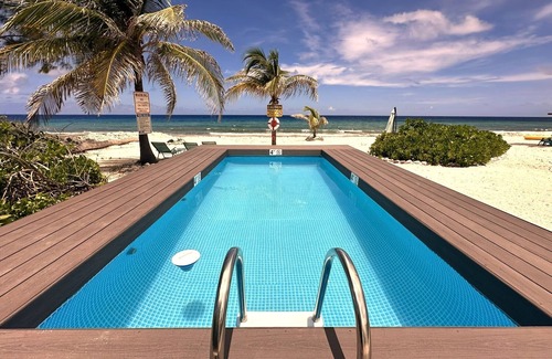 Tibbett's Turn Wohnung | Featherstone - Downstairs Beach Front Apartment