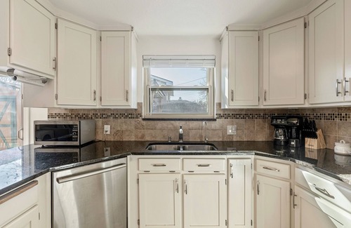 Murray Haus | Featuring: Arcade Gameroom Pool Great for Families!