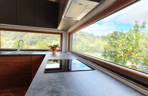 Corte Vidreiro Haus | Feel welcomed at our newly built cottage-Jewel in the River