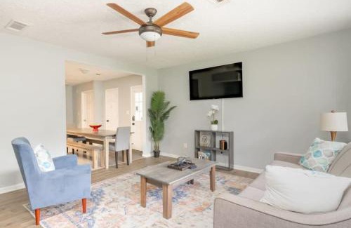 Columbus Haus | Fenced Yard & Patio Ventura Vista Retreat