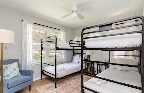 Columbus Haus | Fenced Yard & Patio Ventura Vista Retreat