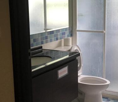 Guanshan Haus | Feng Xian Bai Hua B&B