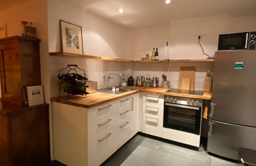 Neustadt an der Weinstrasse Wohnung | Ferienwohnung Wolfsberg - Appartement/Fewo, Dusche und Bad, WC, Erdgeschoß/P