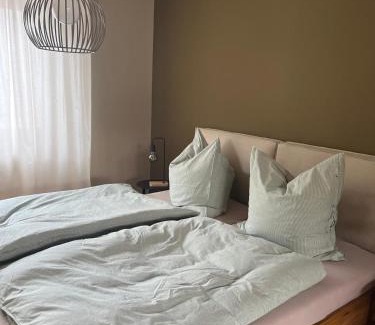 Neustadt-Hambach Wohnung | Ferienhaus 1a Eichstraße