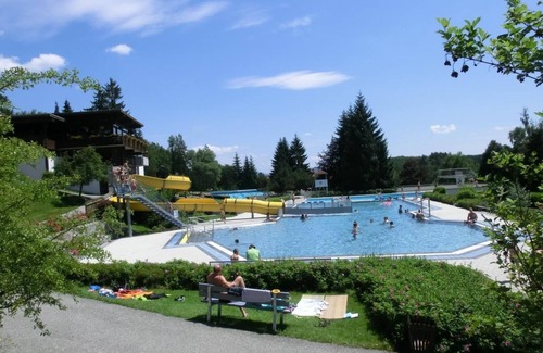 Viechtach Haus | Ferienhaus Jägerpark Viechtach 17, Hallenbad, WLan und Energiekosten inklusive