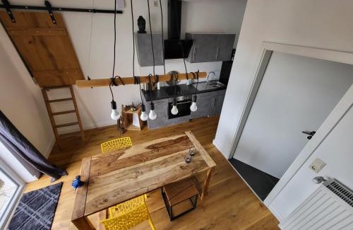 Dannenfels Haus | Ferienloft Ottos Werkstatt mit Saunafass