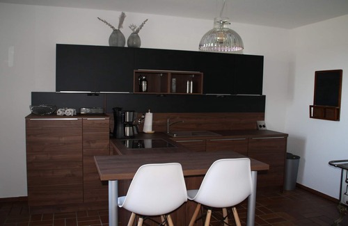 Holzhausen-Externsteine Wohnung | Ferienwohnung mit Whirlpool und Sauna im Außenbereich