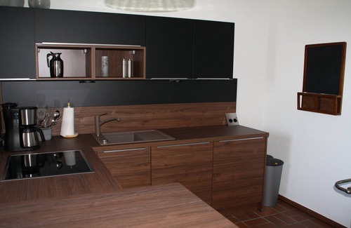 Holzhausen-Externsteine Wohnung | Ferienwohnung mit Whirlpool und Sauna im Außenbereich