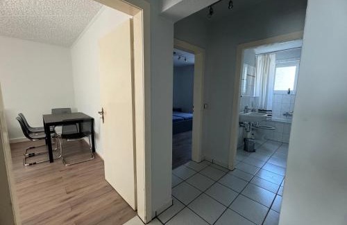 Bielefeld Wohnung | Ferienwohnung mit vollausgestatteter Küche - SmartTV I Free Netflix I 24h Check in