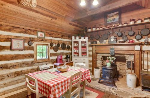 Smith River Haus | Ferrum Rustic Cabin in the Valley with Fire Pit