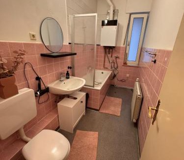 Osnabrueck Wohnung | FeWo 3Z 6P Küche Bad
