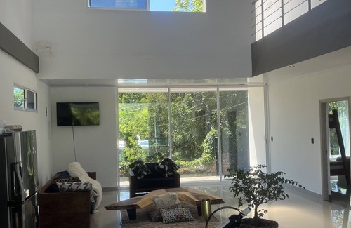 Puerto Triunfo Haus | Finca Casa Blanca Doradal !A 3 Minutos del Parque Tematico Hacienda Napoles!