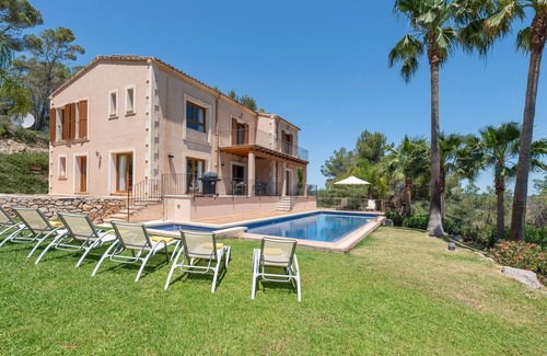 Felanitx Villa | Finca es Foners in Felanitx mit Pool und Jacuzzis en suite