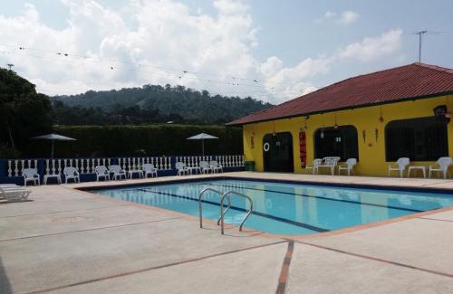 El Colegio Haus | Finca Las Orquideas Mesitas del Colegio