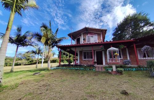 El Carmen de Viboral Skihütte | Finca Villa Isaura, Carmen del Viboral