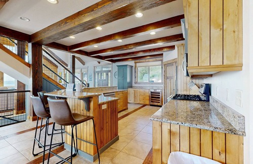 Fish Haven Haus | In diesem geräumigen Haus mit Spielzimmer, Gemeinschaftspool und Whirlpool finden Sie zahlreiche Annehmlichkeiten