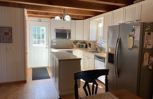 Bridgton Hütte | Find your Happy Place, Highland Lake, Bridgton. Dock, fire pit, lakeside deck!