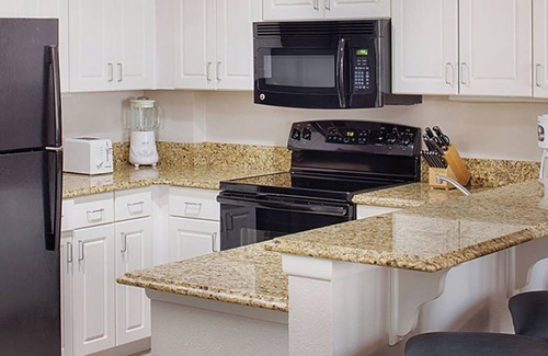 Brush - Stewarts Wohnung | 𝐅𝐢𝐧𝐝𝐢𝐧𝐠 𝐌𝐞𝐢𝐥𝐢-Beachfront Fun @Ocean Walk Resort+Amenities. 2BR Suite