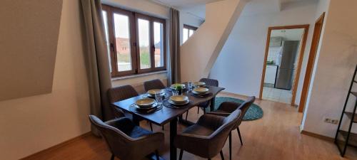 Stederdorf Wohnung | Fine Living - Zentral nahe A2 mit Parkplatz Küche Arbeitsplatz