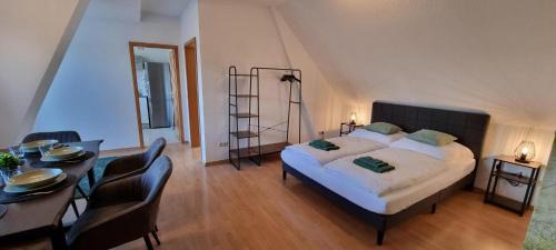 Stederdorf Wohnung | Fine Living - Zentral nahe A2 mit Parkplatz Küche Arbeitsplatz