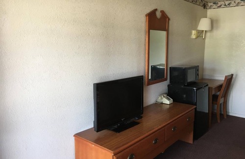 St. James Hotel | Finns Motel