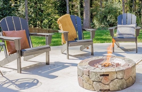 Tucker Haus | Fire Pit/Game Room+Pool Table/Playground