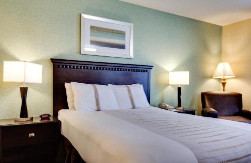 Devils Lake Hotel | Fireside Inn and Suites