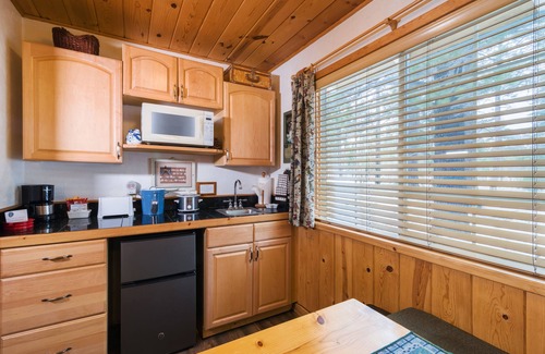 Tahoe Island Kabine | Fireside Lodge