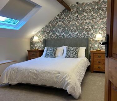 Newark Haus | Firs Retreat