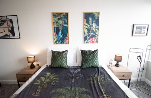 Little Hulton Wohnung | First Floor 4 Bedrooms and Bathrooms Walkden