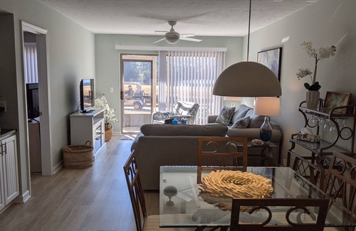 Pawleys Island Eigentumswohnung | First floor on True Blue golf #17 green
