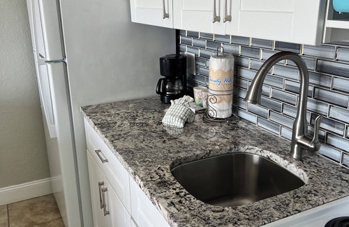 Daytona Beach Shores Resort | Erstes Stock privates Paradies am Meer Studio für 6 Personen !! APRIL-VERKAUF !!