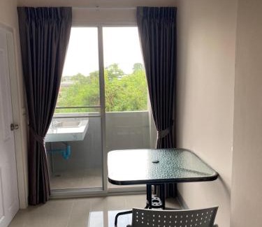 Nong Khaem Wohnung | Firstbuild Apartment (เฟิร์สบิวท์อพาร์ทเม้น)