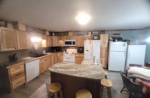 Dulac Haus | Fish Camp für 7 Personen Eingebettet im Herzen des Angelparadieses. 800 # Eismach.