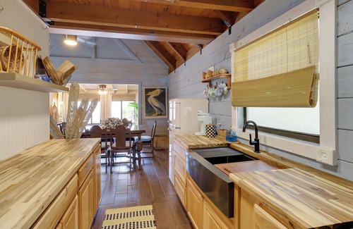 Okeechobee Kabine | Fish On-Site: Okeechobee Cabin w/ Pool Access