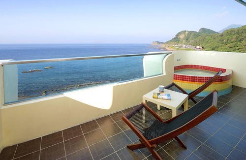 New Taipei City Bed & Breakfast | Fish-Home15