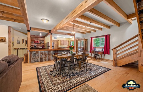 Morgantown Kabine | Hot tub, fishing pond,15 minutes to Nashville