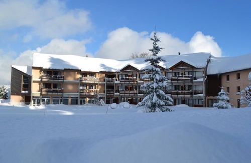 Premanon Wohnung | Fitness, schwimmbad, hammam, parkmöglichkeiten, fernseher, schließfach für die skier, 41m²