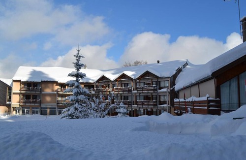 Premanon Wohnung | Fitness, schwimmbad, hammam, parkmöglichkeiten, fernseher, schließfach für die skier, 41m²