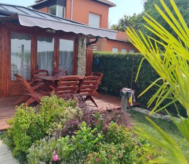 Balatonszarszo Haus | Flamingó Apartman