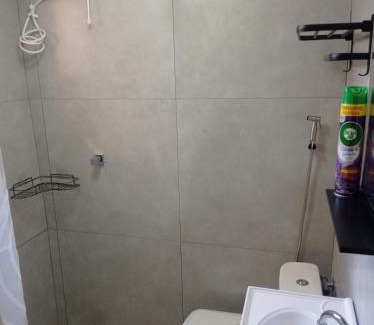Alto Esplanada Haus | Flat com AR e vista Espetacular na área central de GV-Garagem-wifi-Varandão