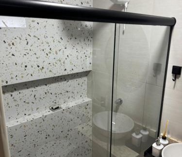 Centro Wohnung | Flat do Canal Itajuru Centro, Praia do Forte Apt 102