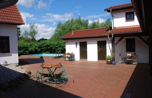 Dargun Wohnung | Ferienwohnung Dargun für 1 - 3 Personen mit 1 Schlafzimmer - Ferienwohnung in Ein- oder Mehrfamilien