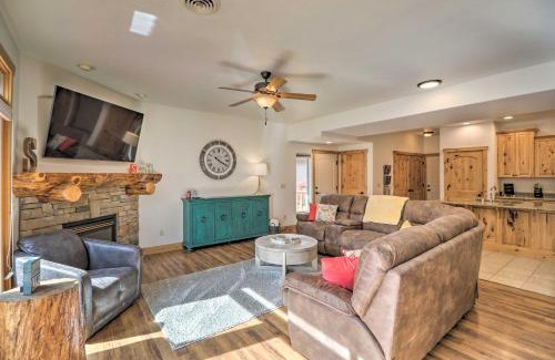 Somers Wohnung | Flathead Lake Getaway with Balcony, Fireplace!