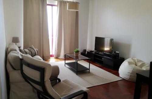 Canico Wohnung | FLH Garajau Balcony with Pool
