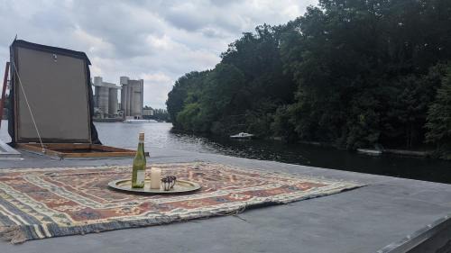 Friedrichshain Bootsverleih | Floating Home
