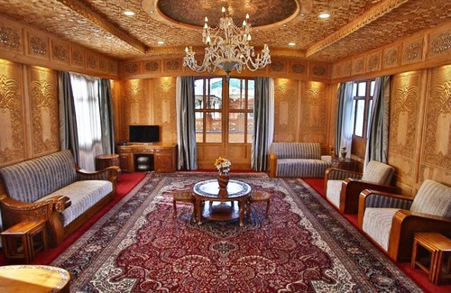 Dal Lake Bootsverleih | Floating Shanghai group of houseboats