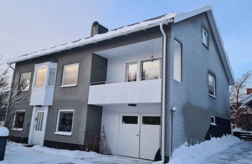 Arvidsjaur Haus | Floor of a House in Arvidstiaur With Parking